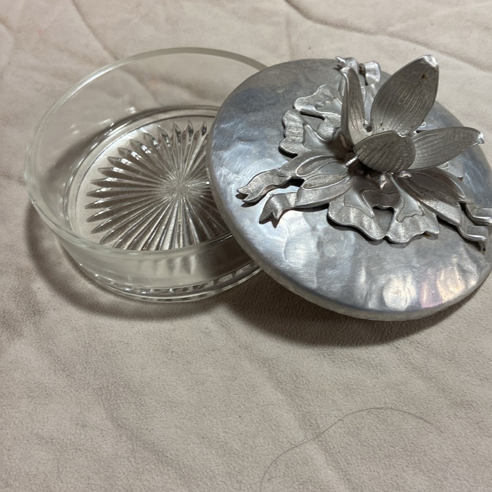 Vintage Hand Wrought Creation by Rodney Kent tulip dish/dessert - Picture 5 of 6
